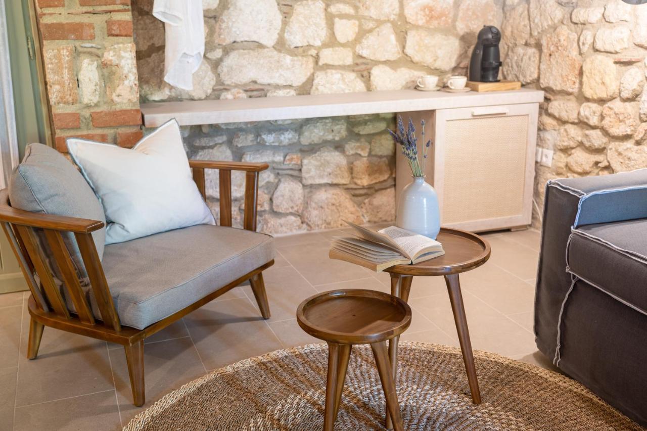 Petrino Suites Hotel Afytos Esterno foto