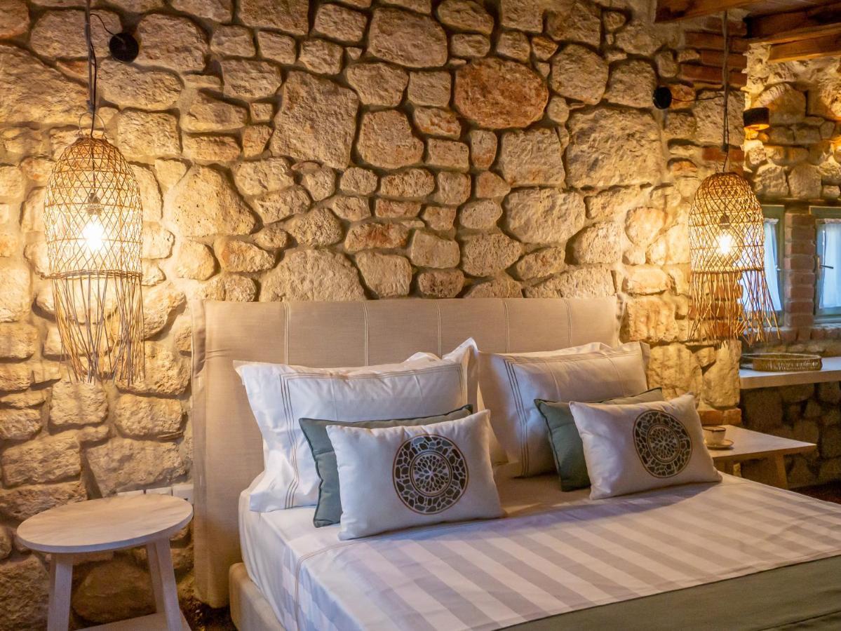 Petrino Suites Hotel Afytos Esterno foto