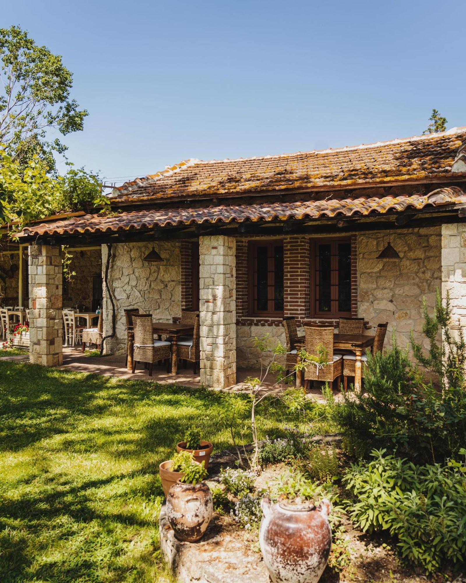 Petrino Suites Hotel Afytos Esterno foto